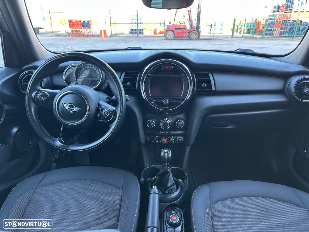 MINI 5 Portas One D - 35