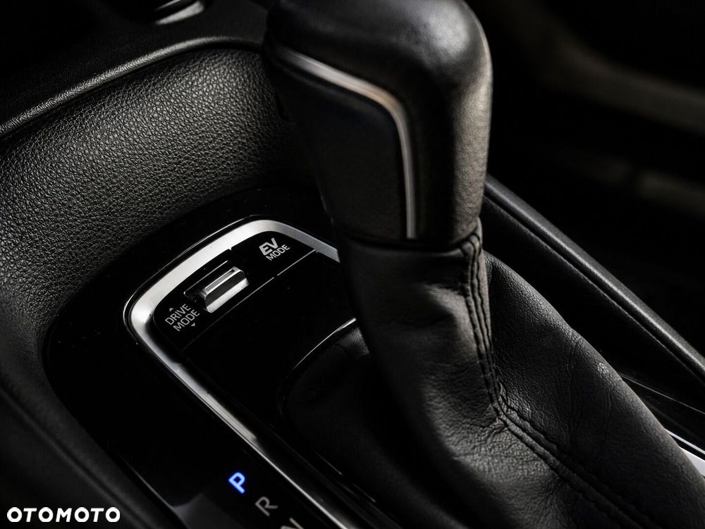 Toyota Corolla 1.8 Hybrid Comfort - 16