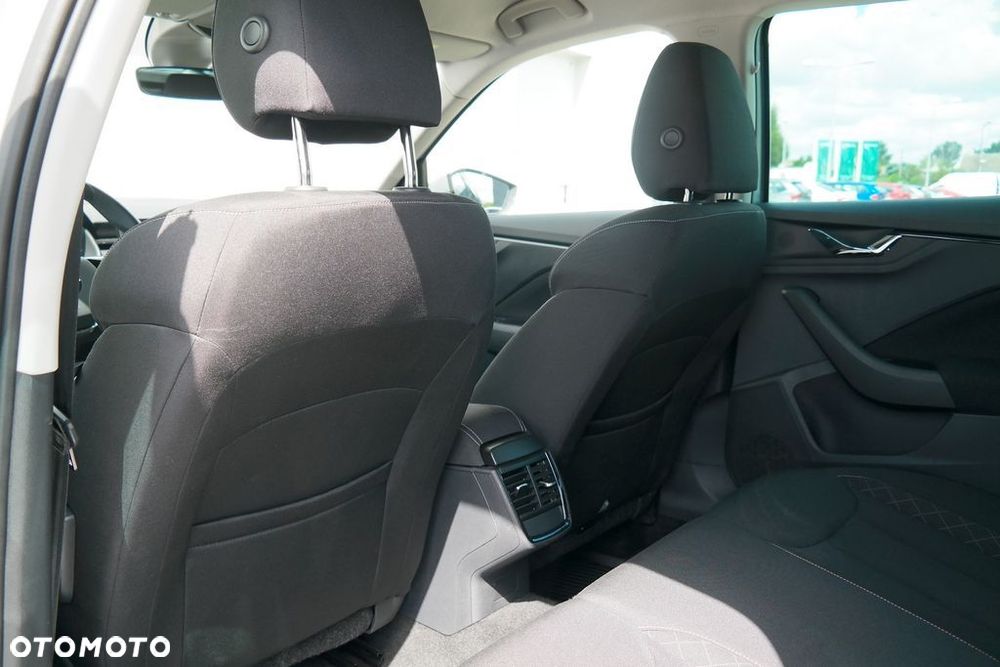 Skoda Kamiq 1.0 TSI Ambition - 8