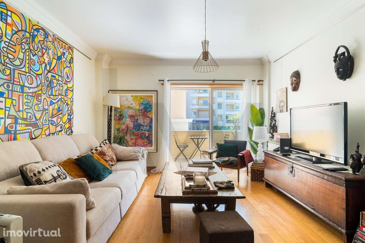 T3 Único nos Jardins da Parede | Vista Desafogada e de Mar | Varandas - Grande imagem: 3/23