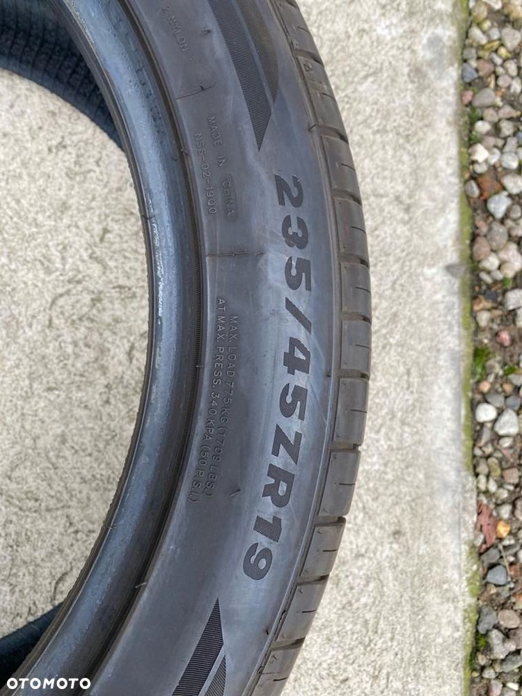 Tracmax X-privilo TX3 235/45R19 99 Y - 4