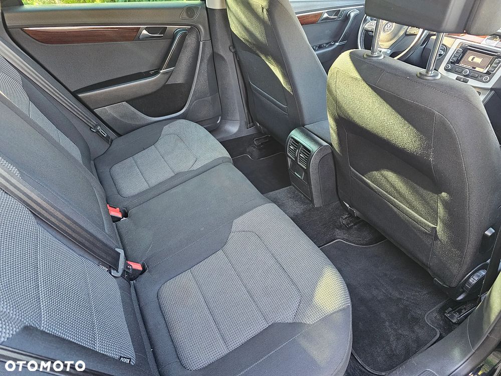 Volkswagen Passat 1.6 TDI Comfortline - 7