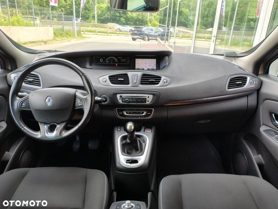 Renault Scenic - 13