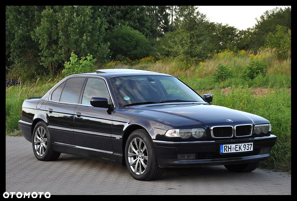 BMW Seria 7 728i L - 15