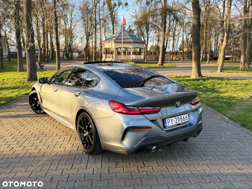 BMW Seria 8 - 12
