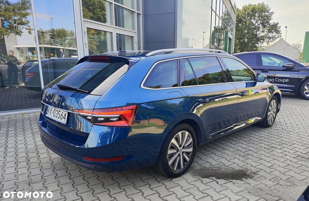 Skoda Superb 2.0 TDI SCR Style DSG - 6