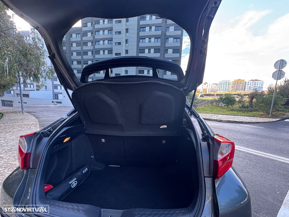 Toyota C-HR 1.2T Comfort+P.Style - 8