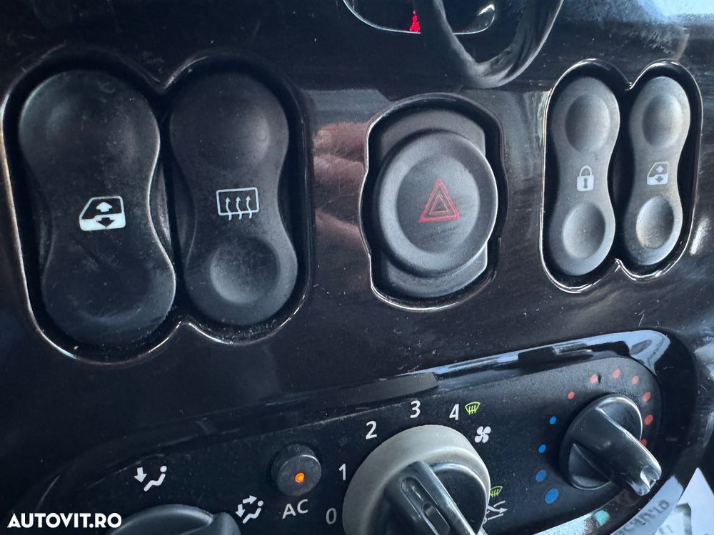 Dacia Duster 1.5 dCi 4x4 Prestige - 17