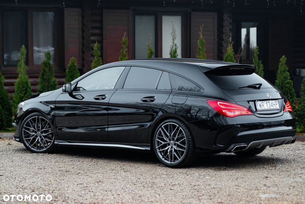 Mercedes-Benz CLA AMG 45 4Matic 7G-DCT - 16