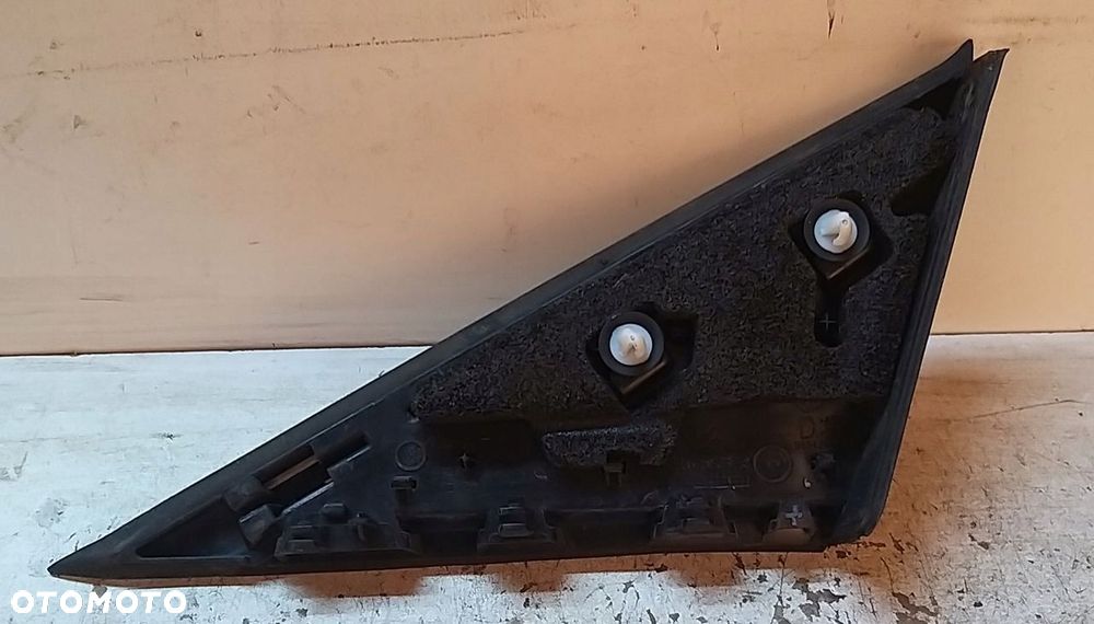 PEUGEOT 3008 ZAŚLEPKA TRÓJKĄT BŁOTNIKA PRAWY 96842432XY - 2