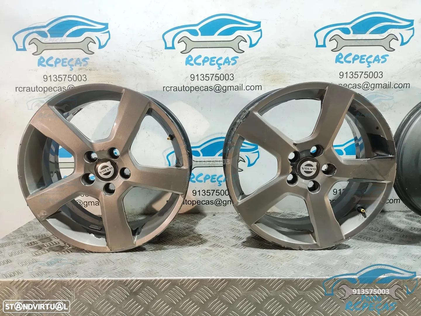Conjunto Jantes 17" Volvo C30 - 31290177 - 7J | ET52,5 | 5x108 - Originais | Jante | 5 x 108 | 17 Polegadas | V50 | S40 | V40 | S60 | V60 - 4