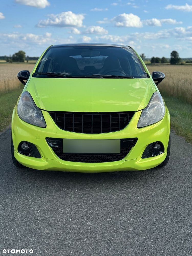 Opel Corsa 1.6T OPC - 6