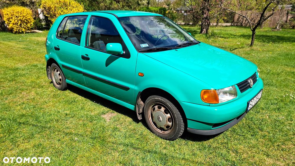 Volkswagen Polo - 2