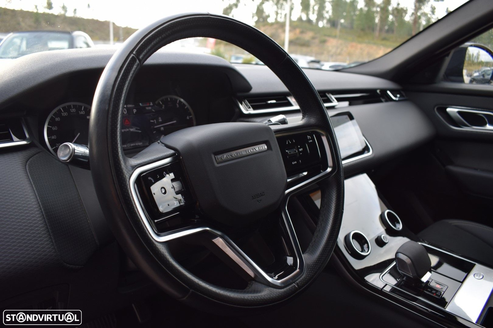 Land Rover Range Rover Velar 2.0 D200 AWD R-Dynamic - 38