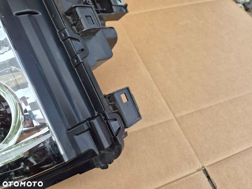 LAMPA PRZEDNIA MITSUBISHI ECPIPSE CROSS FULL LED LIFT ORYGINAŁ - 7