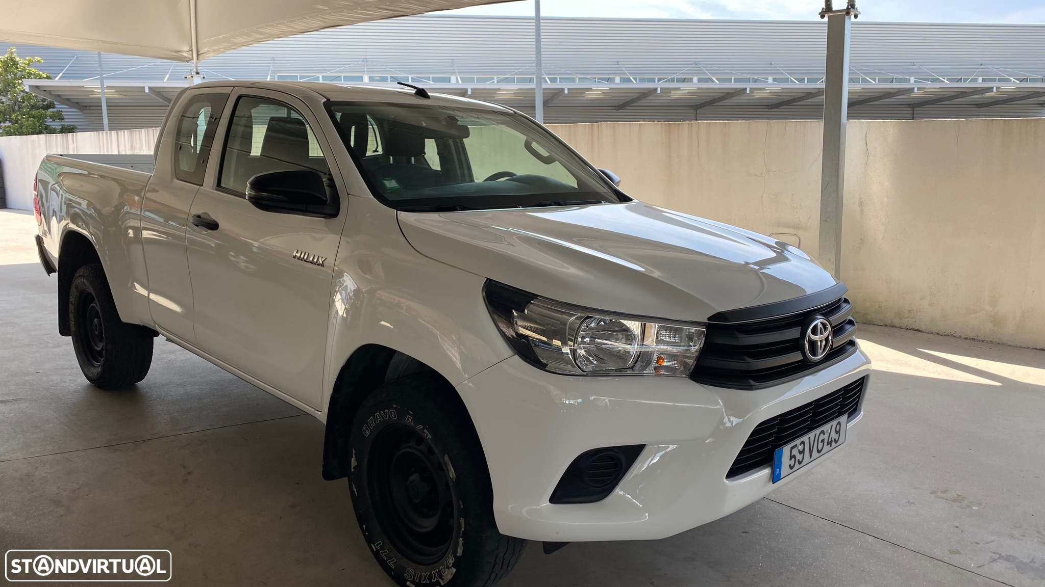 Toyota Hilux 2.4 D-4D 4WD CE Trial - 3
