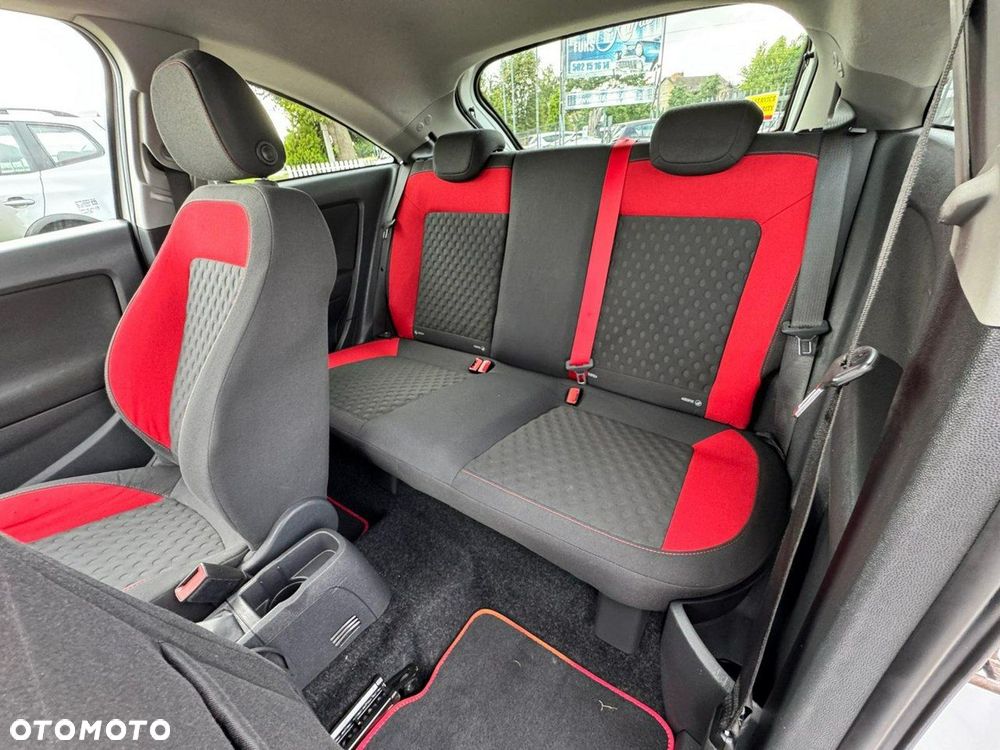 Opel Corsa 1.6 Turbo Color Edition - 25