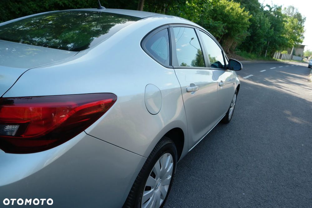 Opel Astra - 13