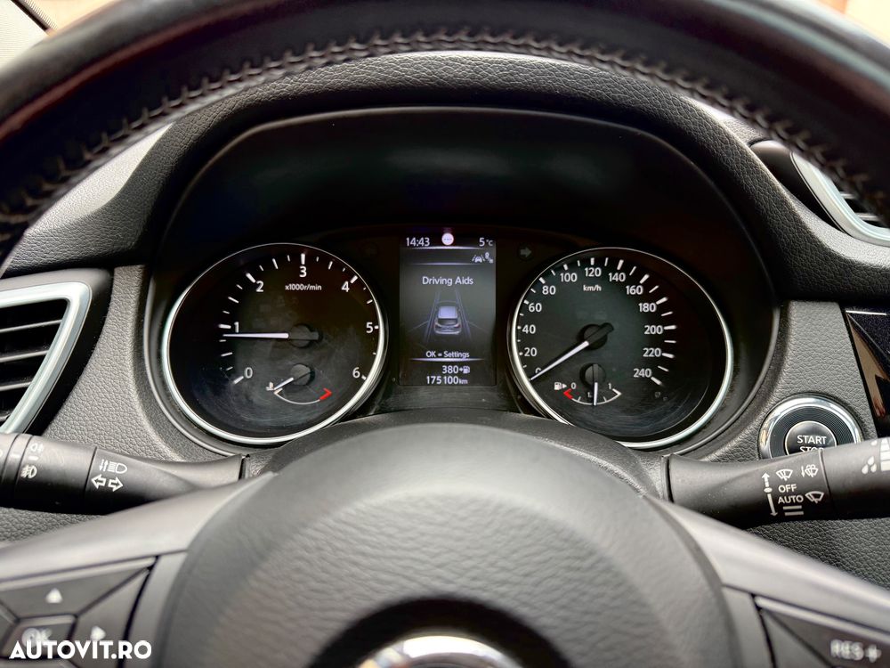 Nissan Qashqai - 14