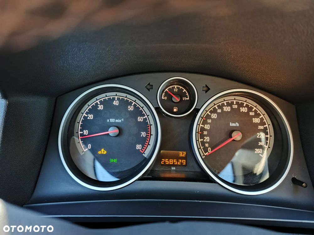 Opel Zafira 1.8 Enjoy EU5 - 9