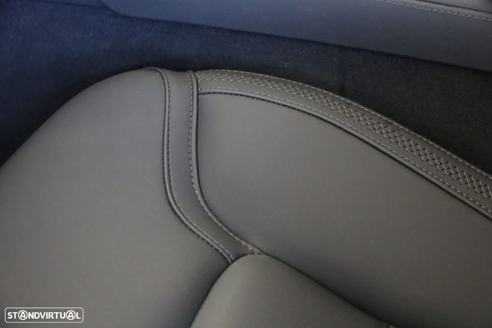 Volvo XC 90 T8 AWD Core - 11