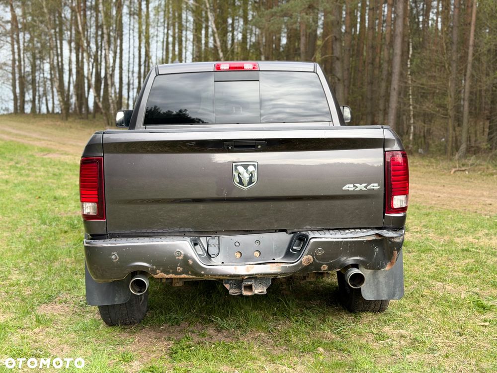Dodge RAM 5.7 4x4 - 3