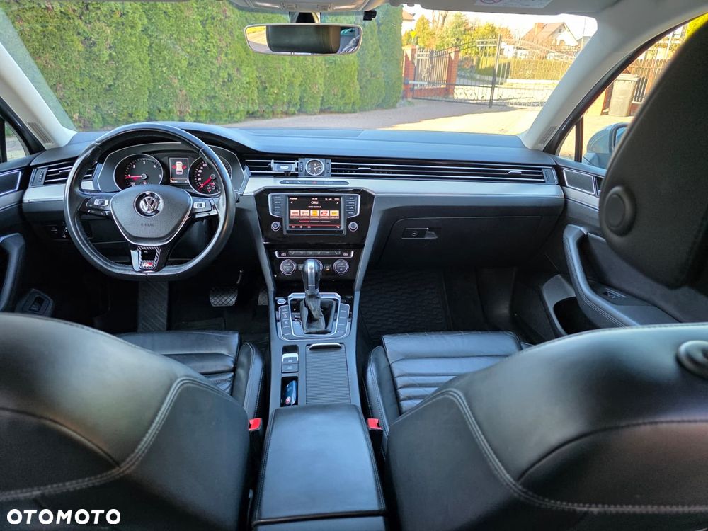 Volkswagen Passat 2.0 TDI Bi-Turbo BMT 4Mot Highline DSG - 22