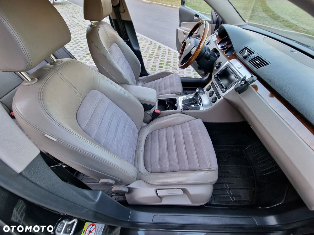 Volkswagen Passat Variant 2.0 TDI DPF DSG Highline - 14