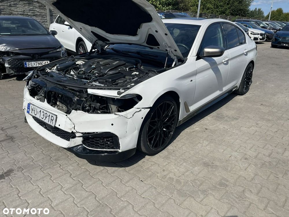 BMW Seria 5 M550i xDrive sport - 4