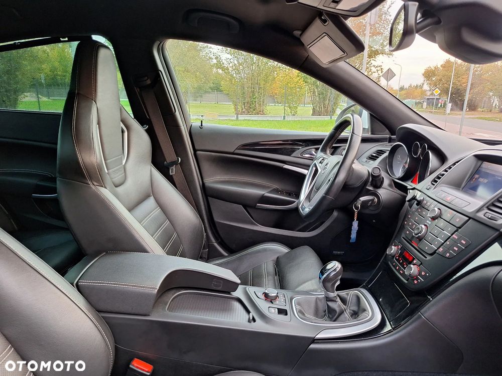 Opel Insignia - 24