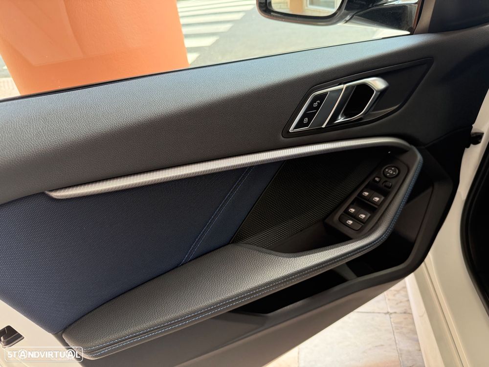 BMW 118 d Pack M Auto - 25