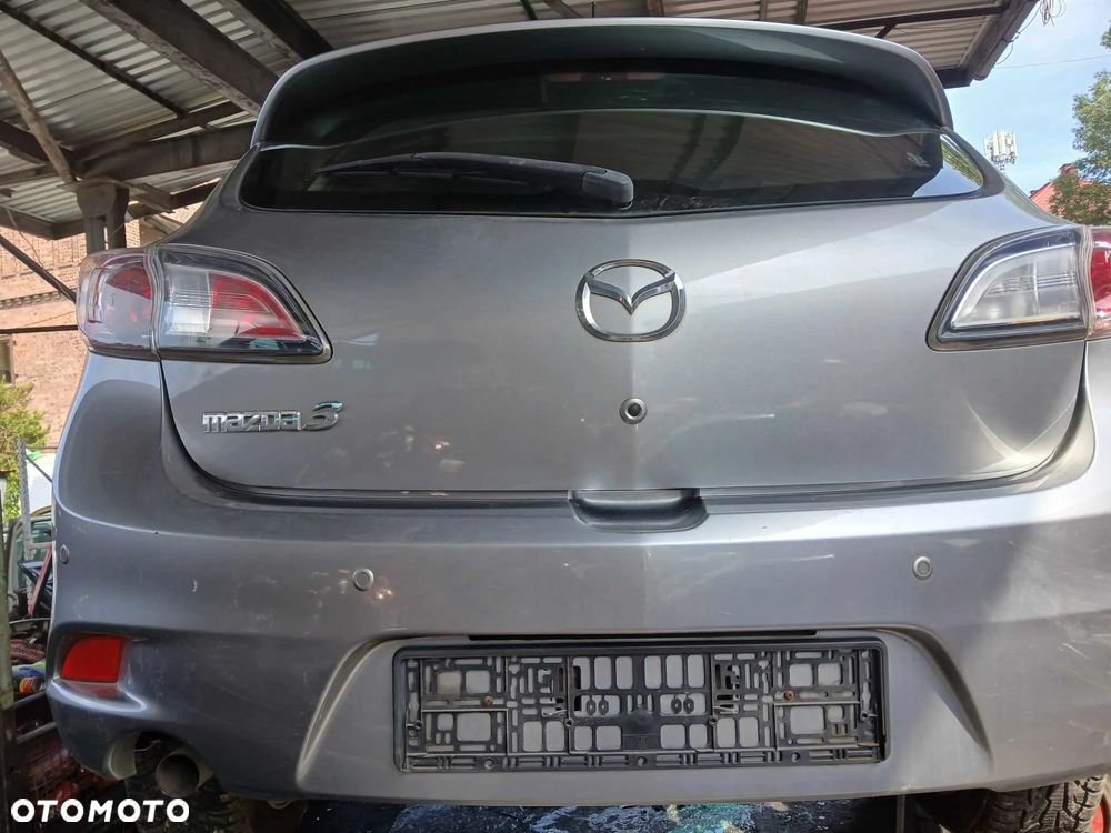 Mazda 3 II generacji Zderzak tylny, lampa tylna lewa, prawa. - 1