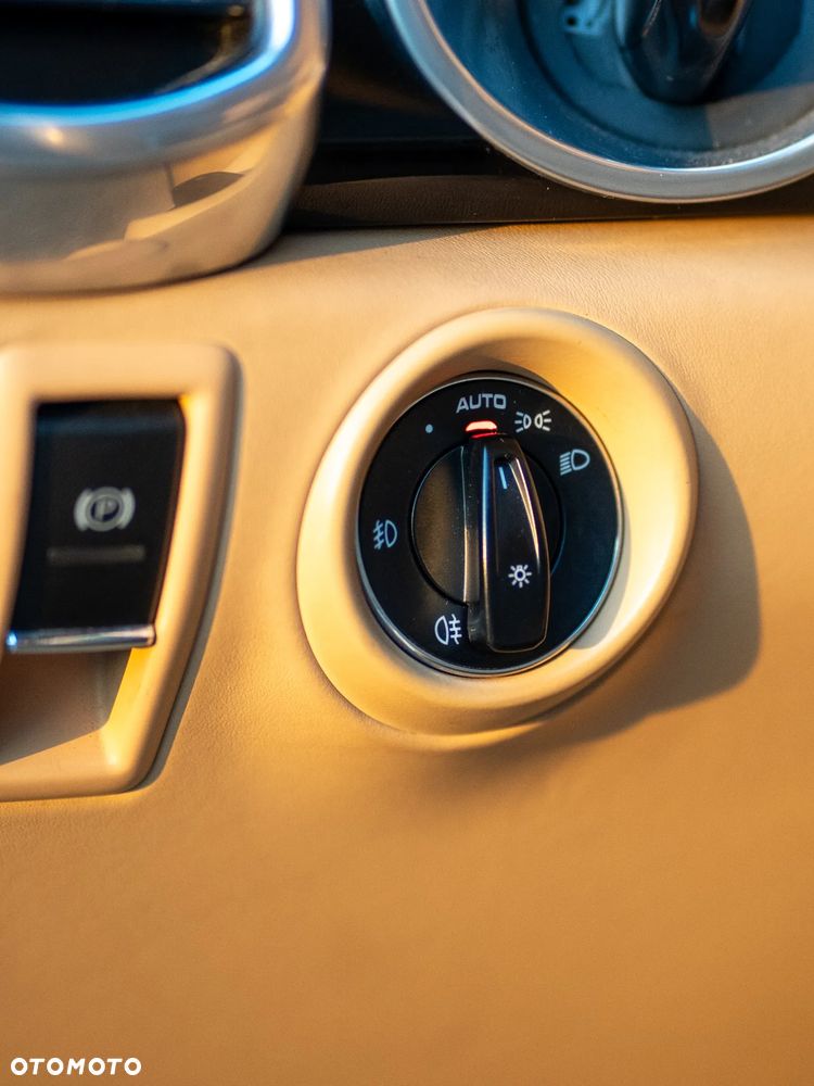 Porsche Cayenne - 21