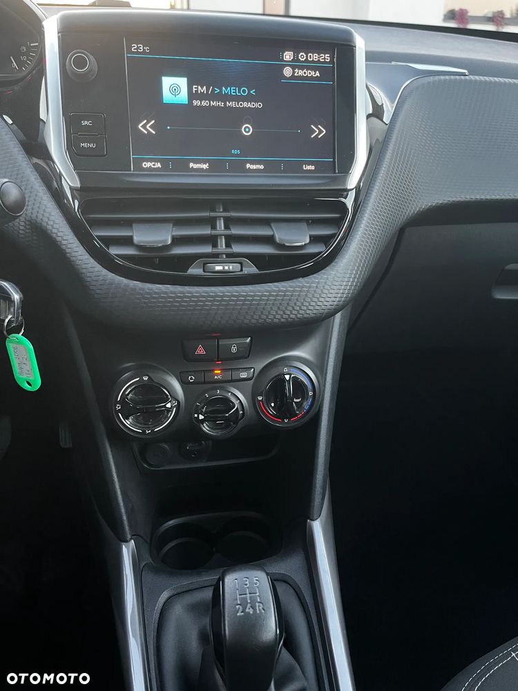 Peugeot 2008 PureTech 82 Allure - 27