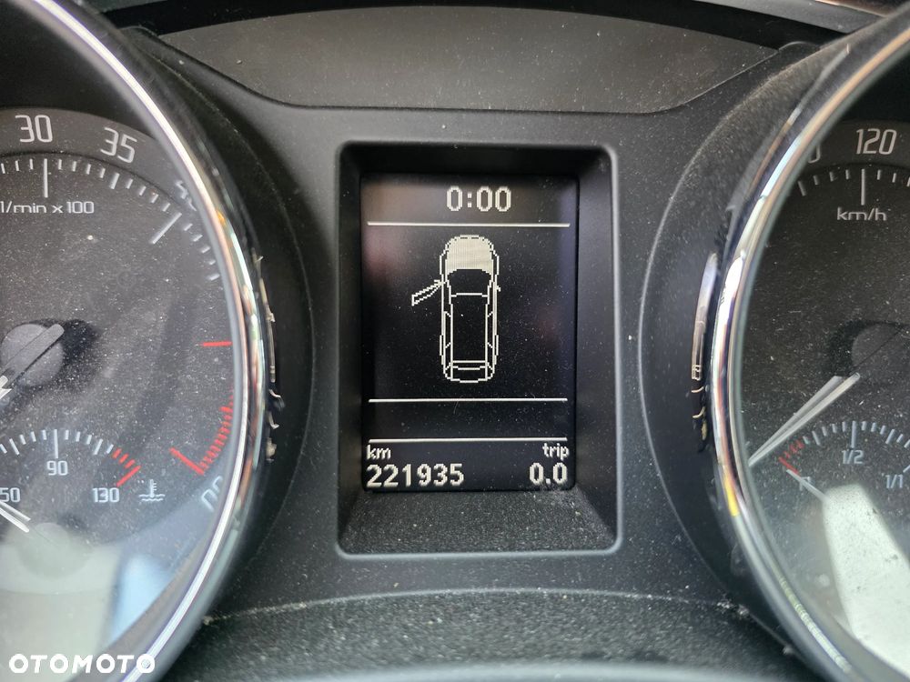 Skoda Superb 2.0 TDI Ambition - 23