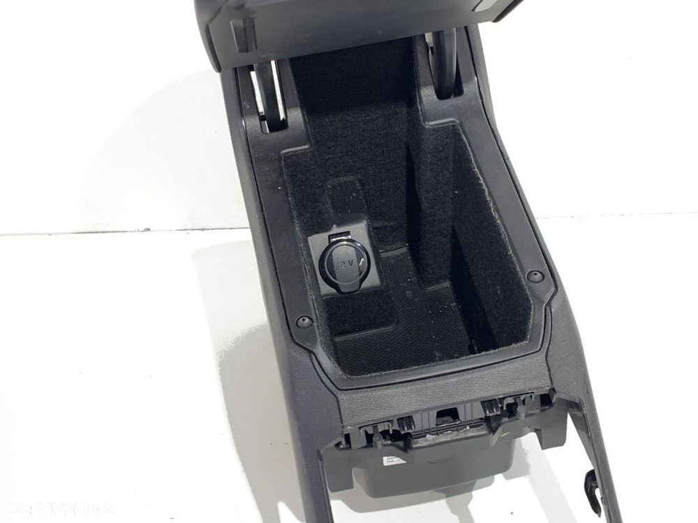 PODŁOKIETNIK  CUPRA FORMENTOR (KM7) 2020 - 2022 2.0 TSI 4Drive 228 kW [310 KM] benzyna 2020 - 2022 - 3