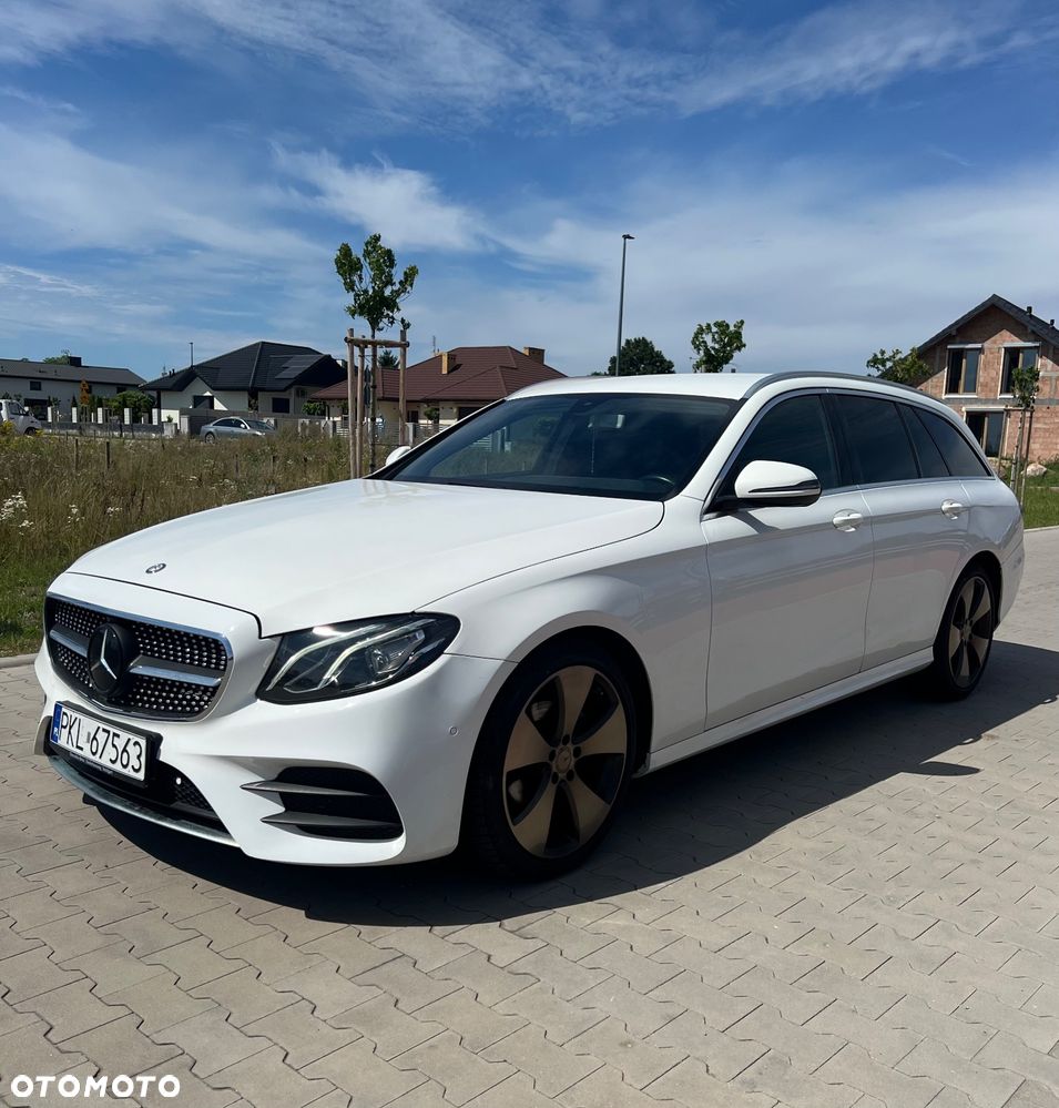 Mercedes-Benz Klasa E 220 d 9G-TRONIC - 1