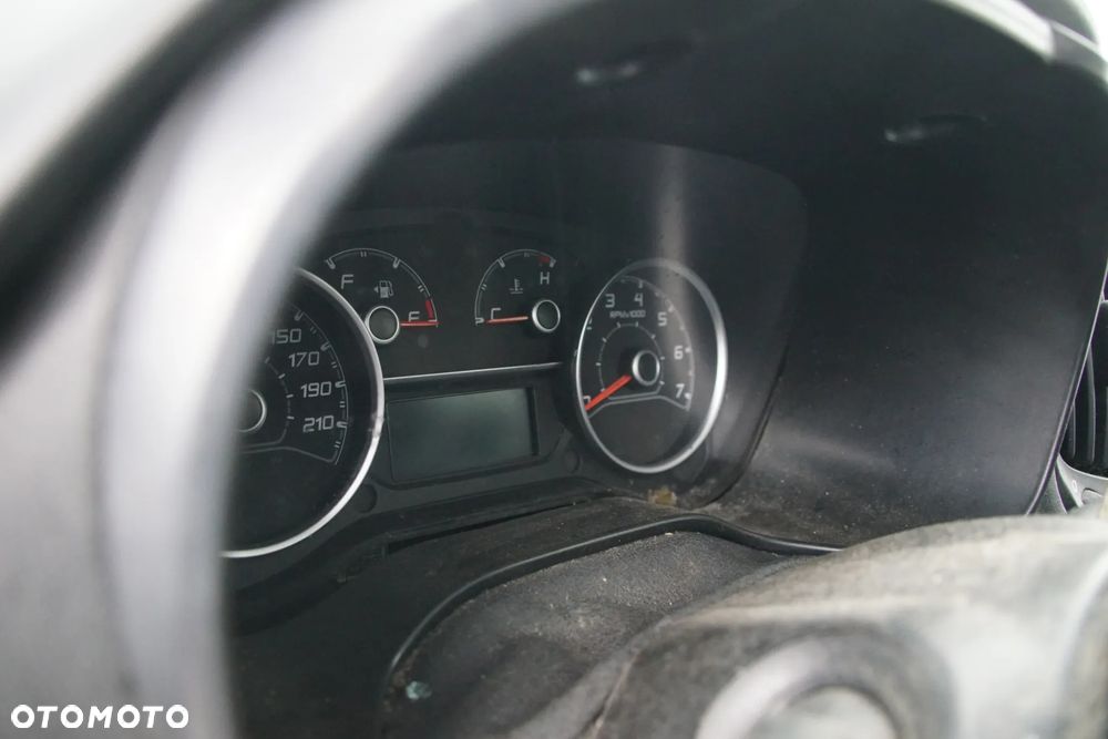 Auto na części - Fiat Doblo II Lift 1.3 MultiJet 90 KM 263A2000 71798299 249 2015R Silnik Skrzynia Drzwi Klapa Zderzak Lampa Lusterko Szyba Deska Kokpit Sterownik Moduł Czujnik Licznik Wyświetlacz Panel Kierownica - 11