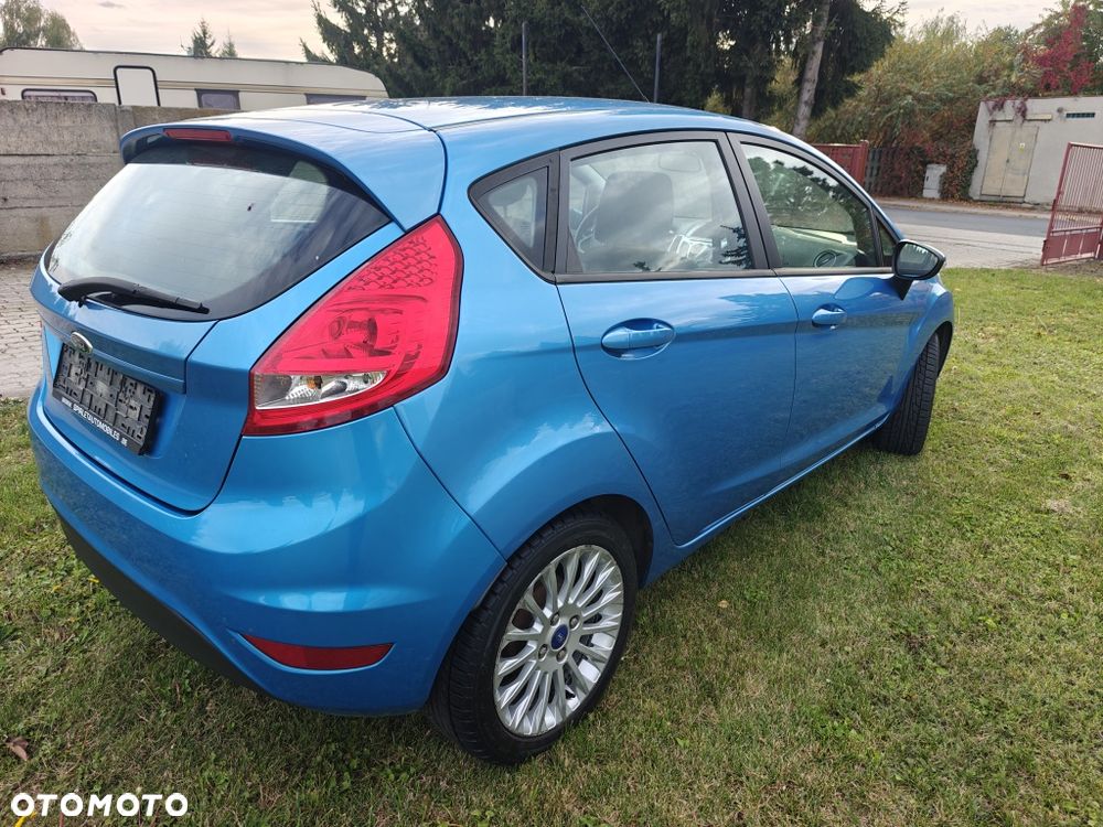 Ford Fiesta 2012 photo 5