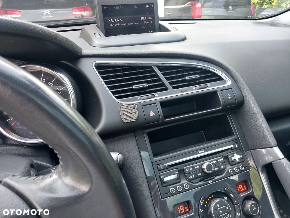 Peugeot 3008 1.6 HDi Premium - 8