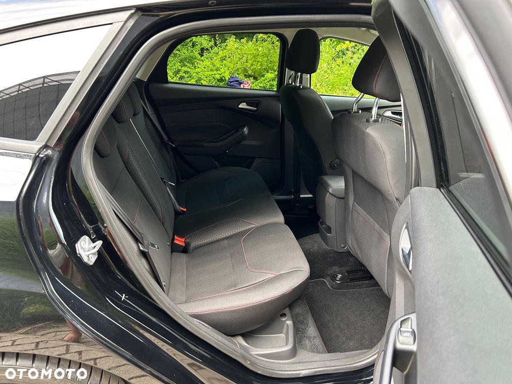 Ford Focus Turnier 1.5 EcoBoost Start-Stopp-System ST-Line - 20