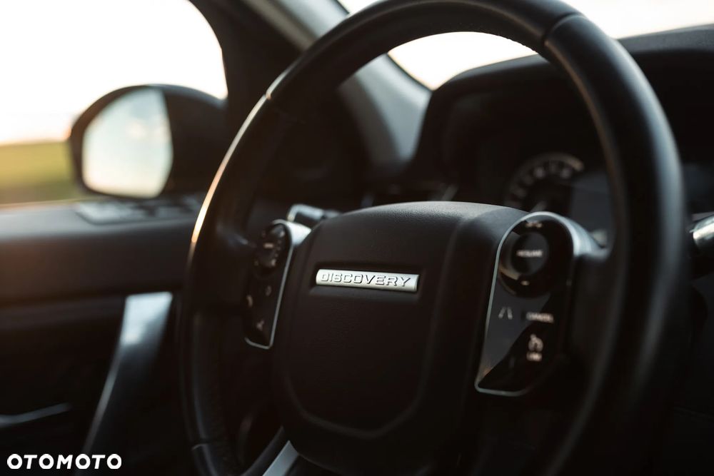 Land Rover Discovery Sport - 12