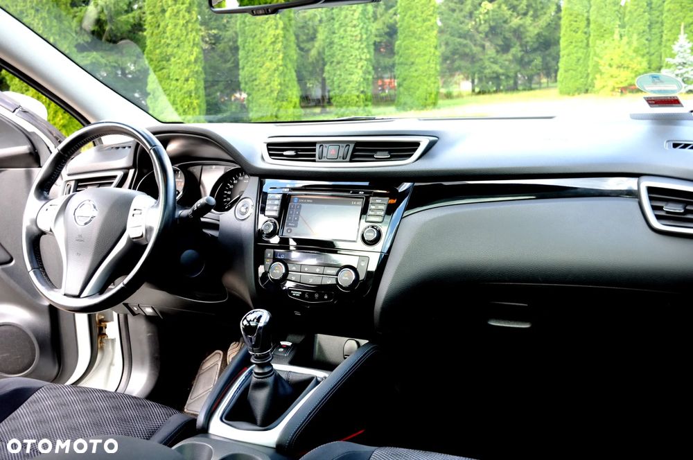 Nissan Qashqai 1.6 dCi TEKNA - 29