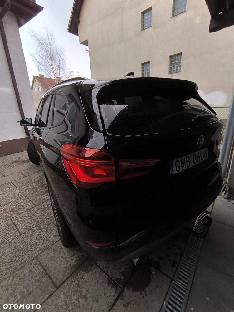 BMW X1 xDrive20d Advantage - 17