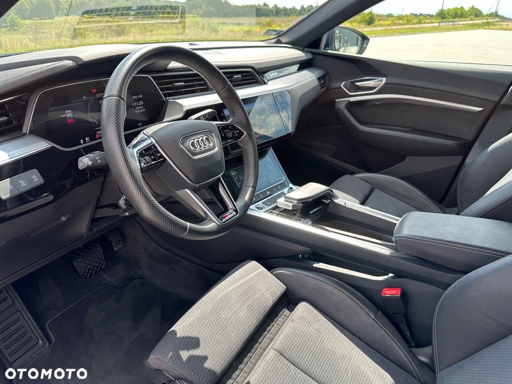 Audi e-tron Sportback - 18