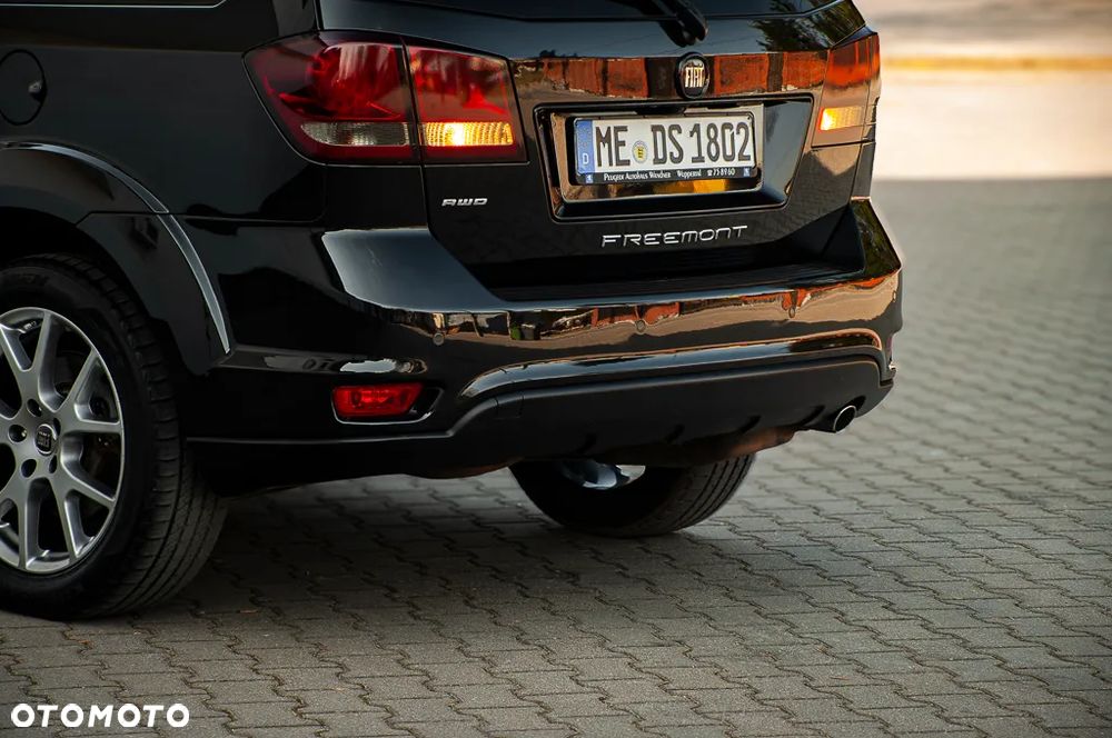 Fiat Freemont 2.0 Multijet 16V DPF Automatik Allrad Black Code - 20