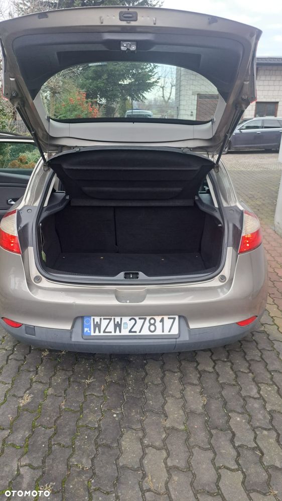 Renault Megane 1.5 dCi Expression - 8