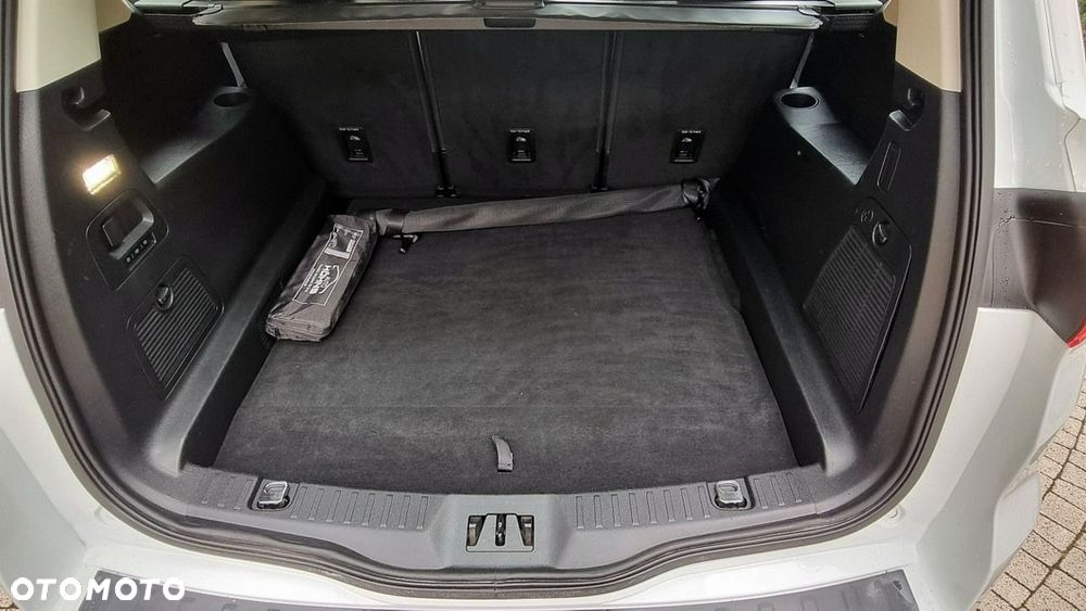 Ford S-Max - 24