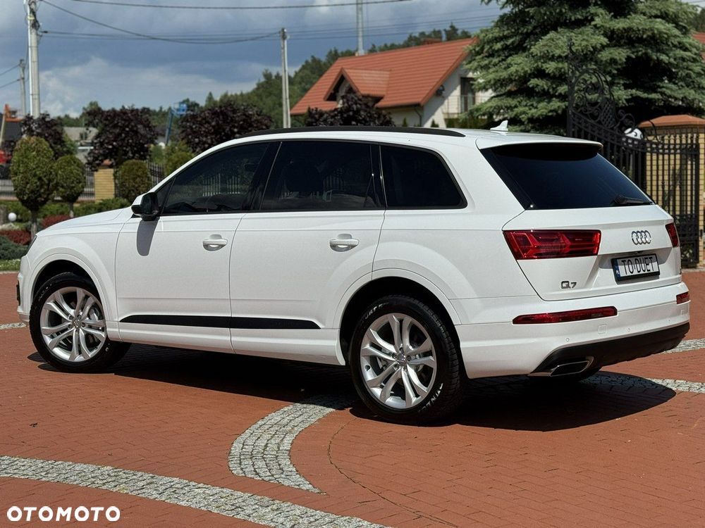 Audi Q7 - 11