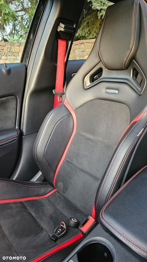 Mercedes-Benz GLA 45 AMG 4Matic 7G-DCT Edition 1 - 23